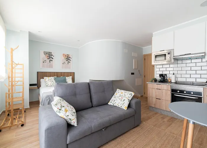 Deluxe By Roque * Vigo